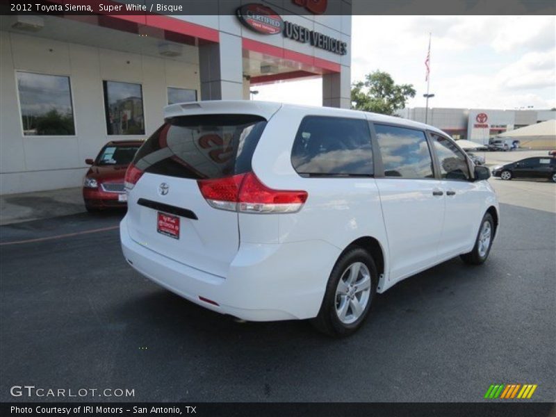 Super White / Bisque 2012 Toyota Sienna