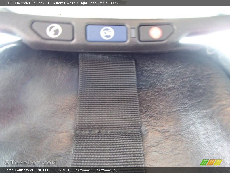 Summit White / Light Titanium/Jet Black 2012 Chevrolet Equinox LT