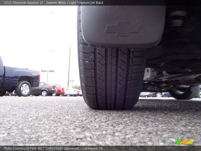 Summit White / Light Titanium/Jet Black 2012 Chevrolet Equinox LT