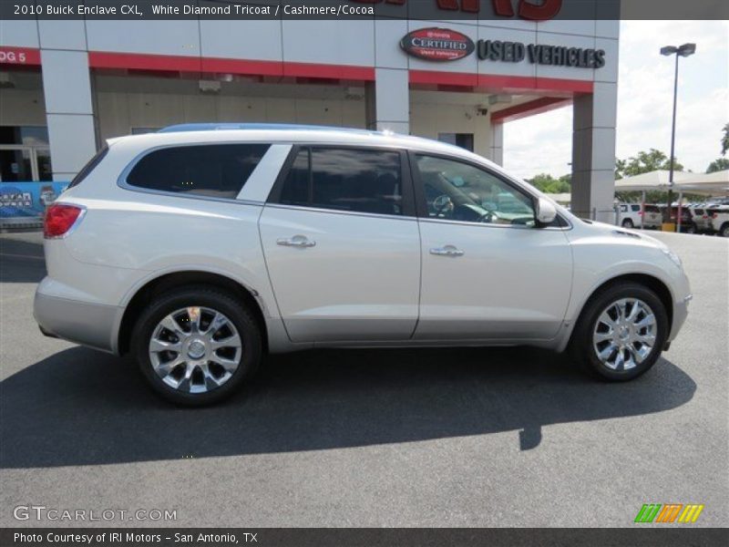 White Diamond Tricoat / Cashmere/Cocoa 2010 Buick Enclave CXL