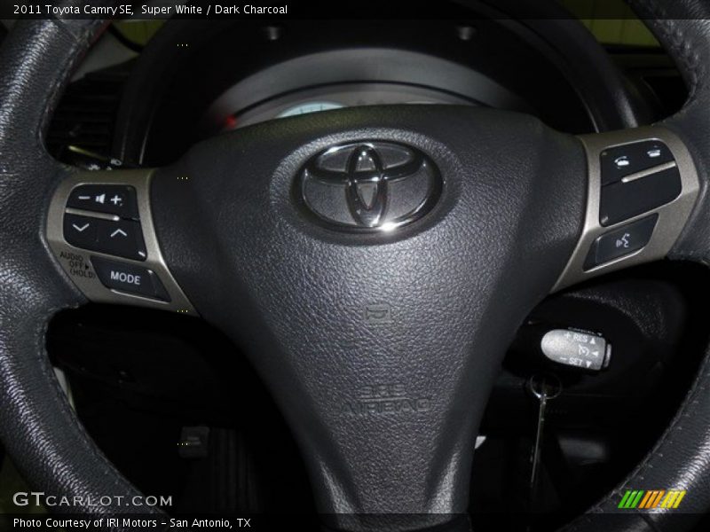 Super White / Dark Charcoal 2011 Toyota Camry SE