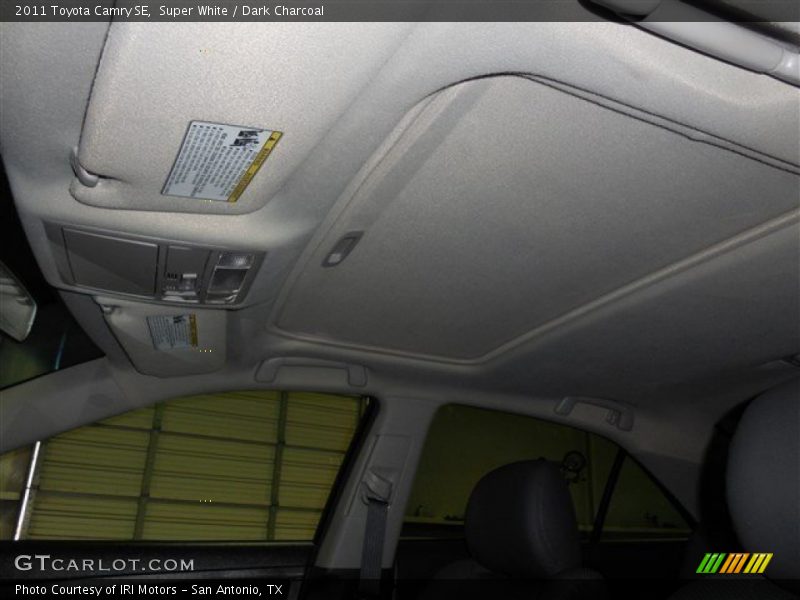 Super White / Dark Charcoal 2011 Toyota Camry SE