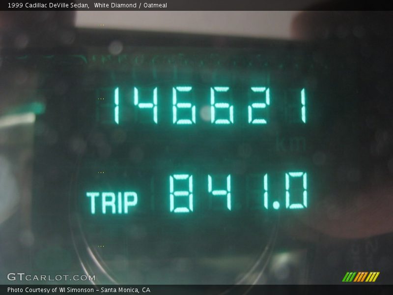 White Diamond / Oatmeal 1999 Cadillac DeVille Sedan