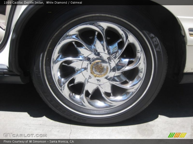 White Diamond / Oatmeal 1999 Cadillac DeVille Sedan