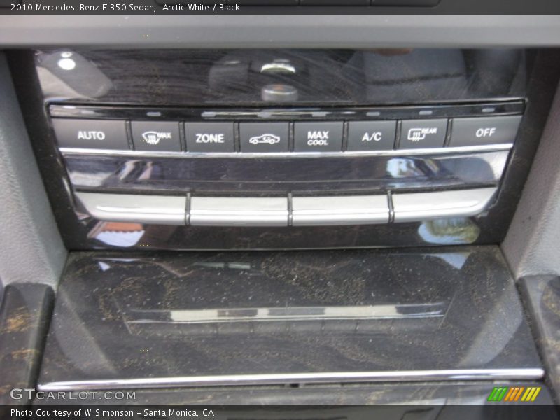 Arctic White / Black 2010 Mercedes-Benz E 350 Sedan