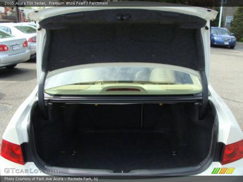 Premium White Pearl / Parchment 2005 Acura TSX Sedan
