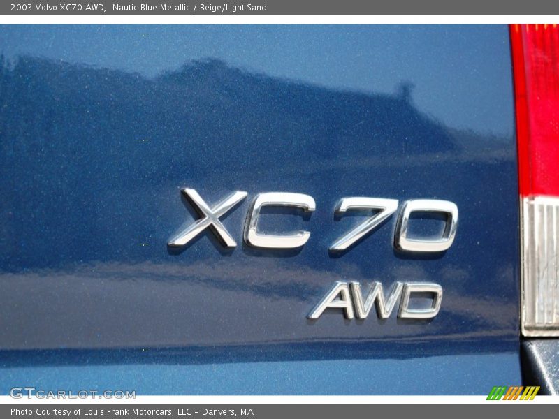 Nautic Blue Metallic / Beige/Light Sand 2003 Volvo XC70 AWD