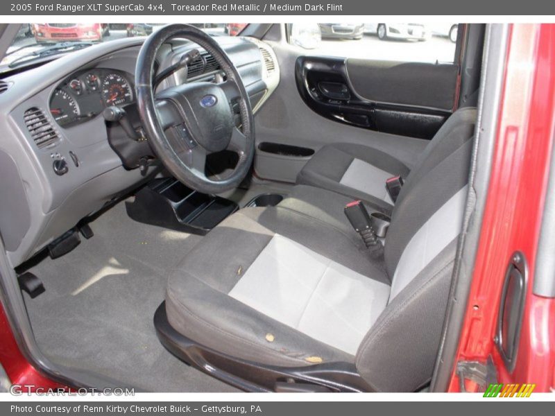Toreador Red Metallic / Medium Dark Flint 2005 Ford Ranger XLT SuperCab 4x4