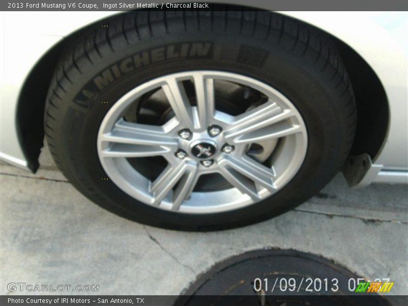 Ingot Silver Metallic / Charcoal Black 2013 Ford Mustang V6 Coupe