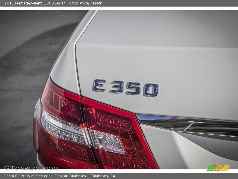 Arctic White / Black 2011 Mercedes-Benz E 350 Sedan