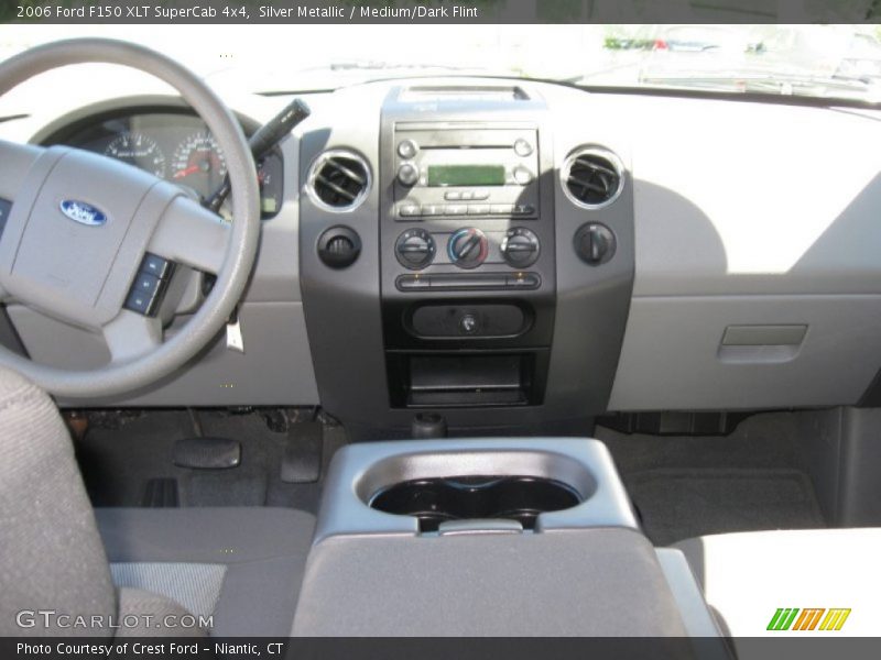 Silver Metallic / Medium/Dark Flint 2006 Ford F150 XLT SuperCab 4x4