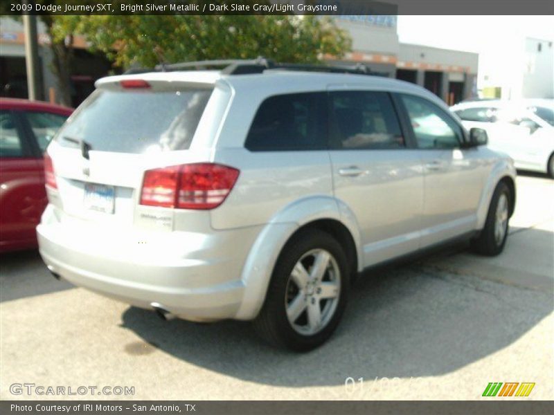 Bright Silver Metallic / Dark Slate Gray/Light Graystone 2009 Dodge Journey SXT