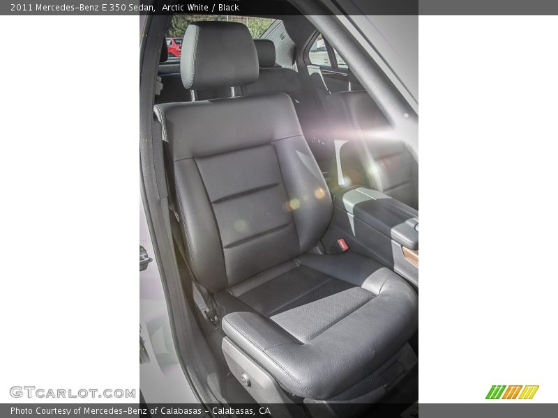 Arctic White / Black 2011 Mercedes-Benz E 350 Sedan
