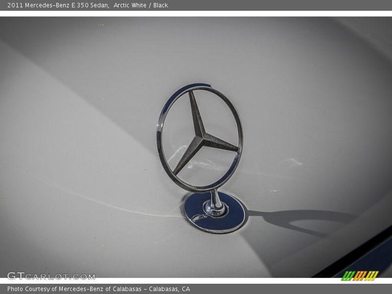 Arctic White / Black 2011 Mercedes-Benz E 350 Sedan