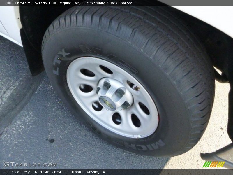 Summit White / Dark Charcoal 2005 Chevrolet Silverado 1500 Regular Cab