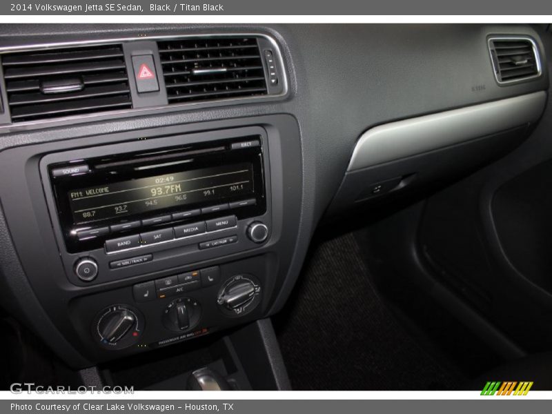 Black / Titan Black 2014 Volkswagen Jetta SE Sedan
