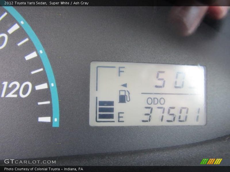 Super White / Ash Gray 2012 Toyota Yaris Sedan
