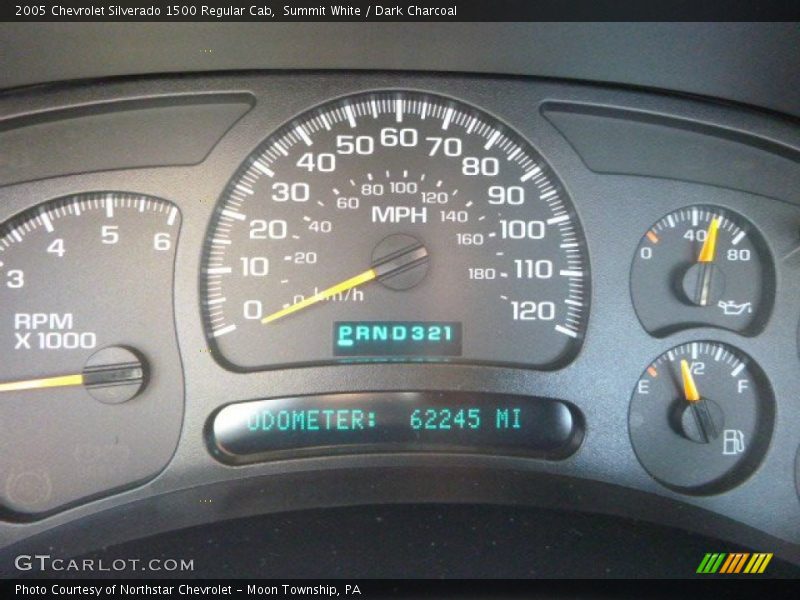 Summit White / Dark Charcoal 2005 Chevrolet Silverado 1500 Regular Cab