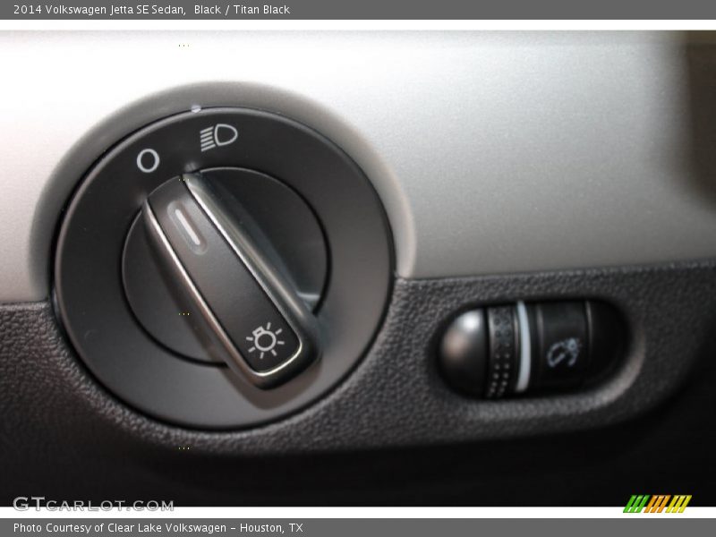 Black / Titan Black 2014 Volkswagen Jetta SE Sedan