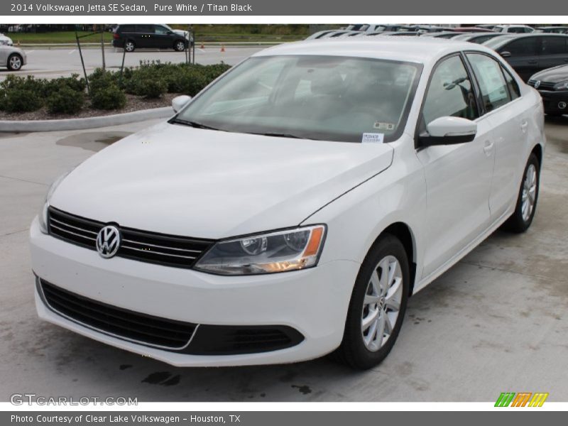Pure White / Titan Black 2014 Volkswagen Jetta SE Sedan