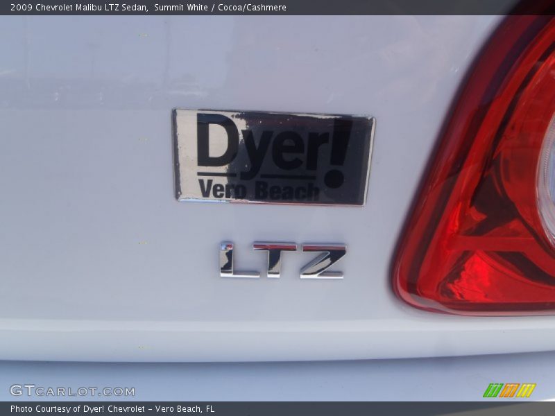 Summit White / Cocoa/Cashmere 2009 Chevrolet Malibu LTZ Sedan