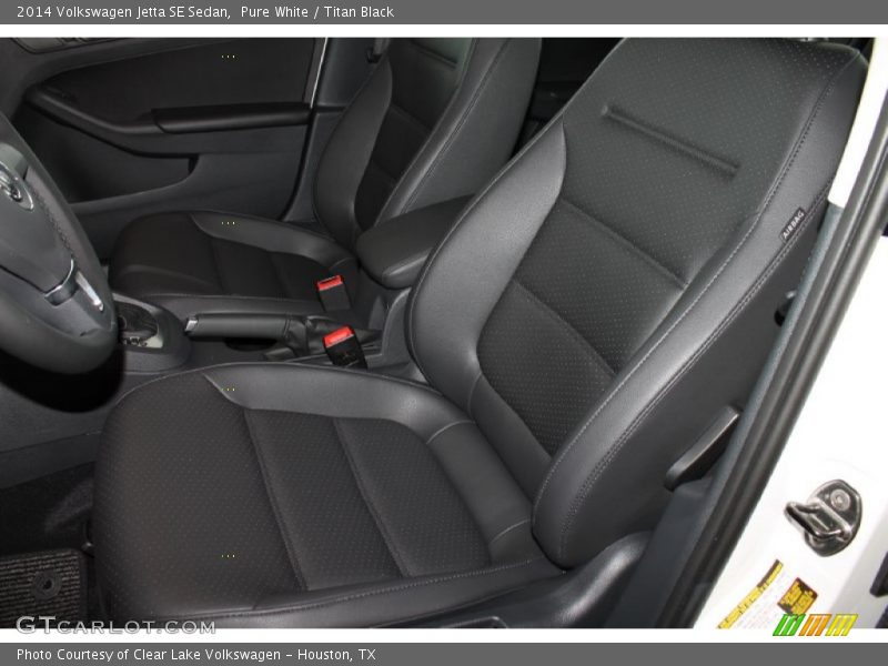 Pure White / Titan Black 2014 Volkswagen Jetta SE Sedan