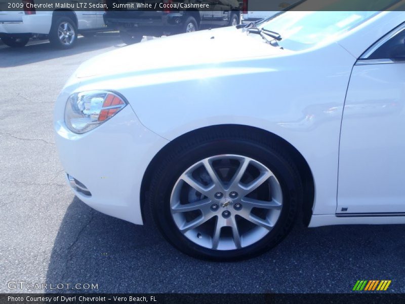Summit White / Cocoa/Cashmere 2009 Chevrolet Malibu LTZ Sedan