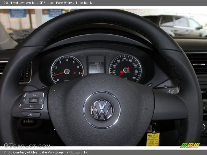 Pure White / Titan Black 2014 Volkswagen Jetta SE Sedan