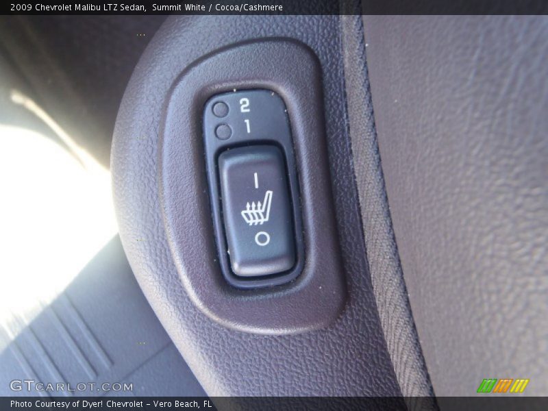 Summit White / Cocoa/Cashmere 2009 Chevrolet Malibu LTZ Sedan