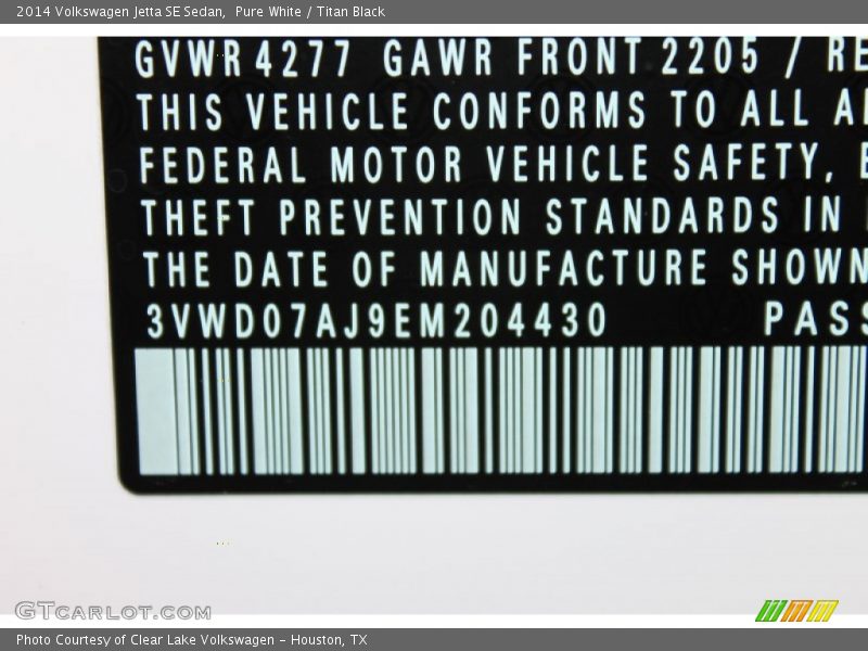 Pure White / Titan Black 2014 Volkswagen Jetta SE Sedan