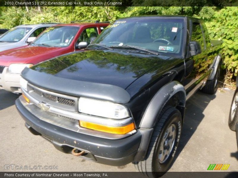Black Onyx / Graphite 2003 Chevrolet S10 ZR2 Extended Cab 4x4