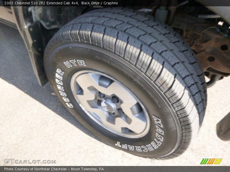 Black Onyx / Graphite 2003 Chevrolet S10 ZR2 Extended Cab 4x4