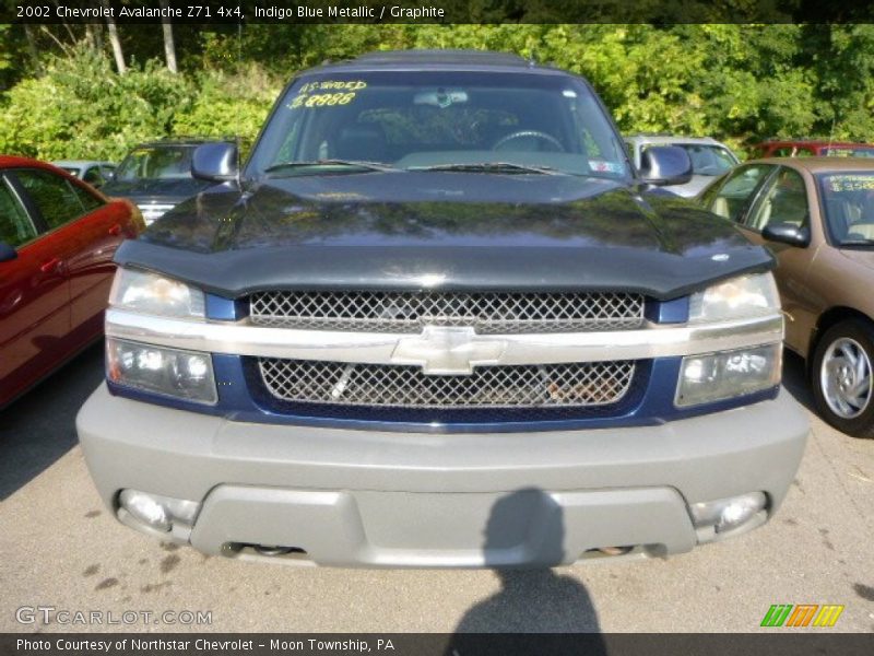 Indigo Blue Metallic / Graphite 2002 Chevrolet Avalanche Z71 4x4