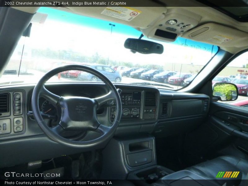 Indigo Blue Metallic / Graphite 2002 Chevrolet Avalanche Z71 4x4