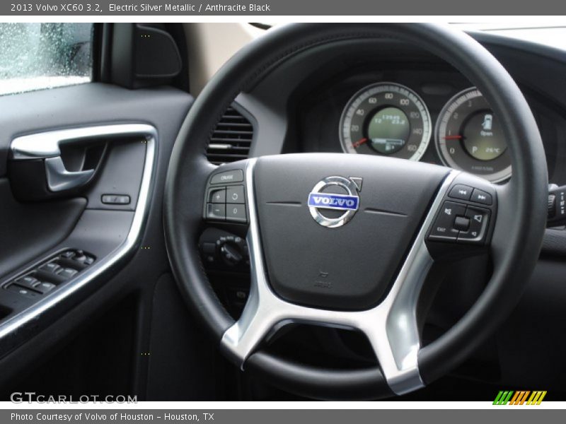 Electric Silver Metallic / Anthracite Black 2013 Volvo XC60 3.2