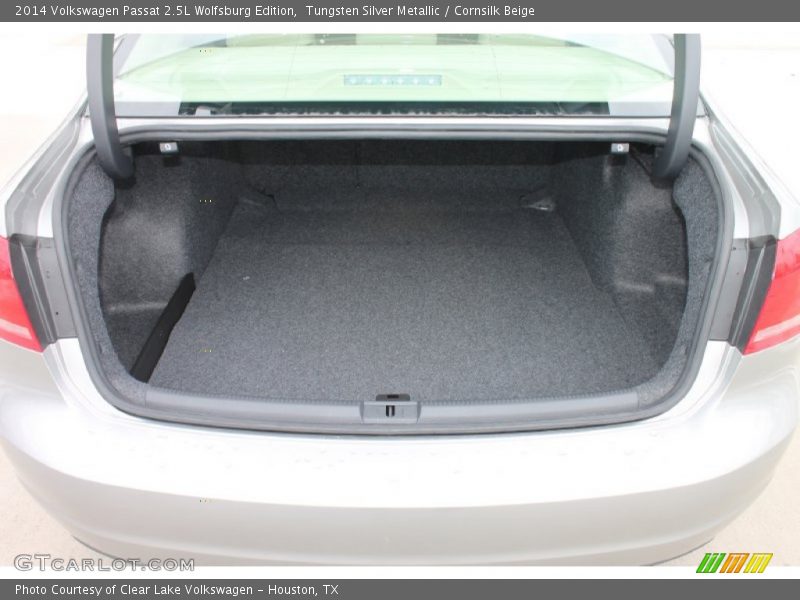  2014 Passat 2.5L Wolfsburg Edition Trunk