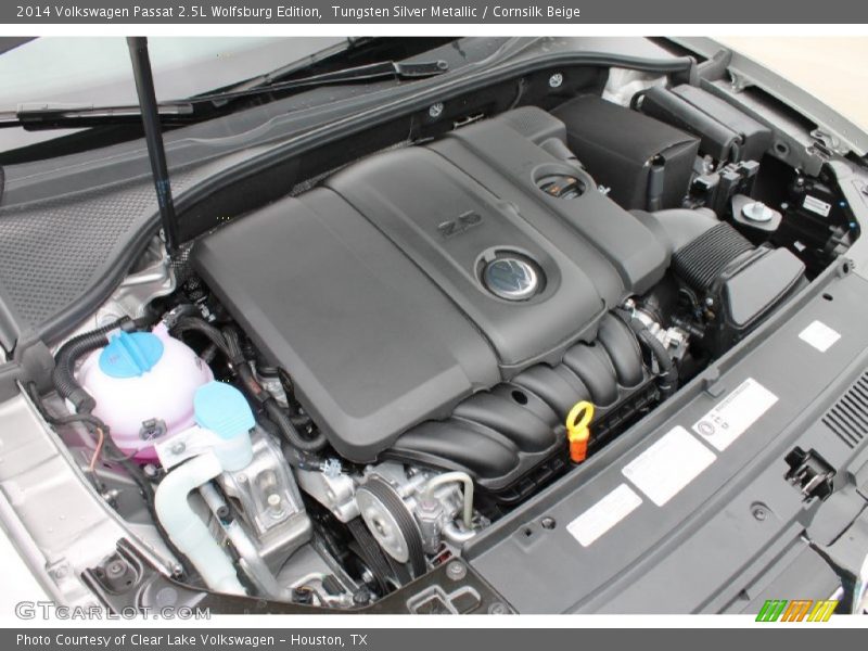  2014 Passat 2.5L Wolfsburg Edition Engine - 2.5 Liter DOHC 20-Valve VVT 5 Cylinder