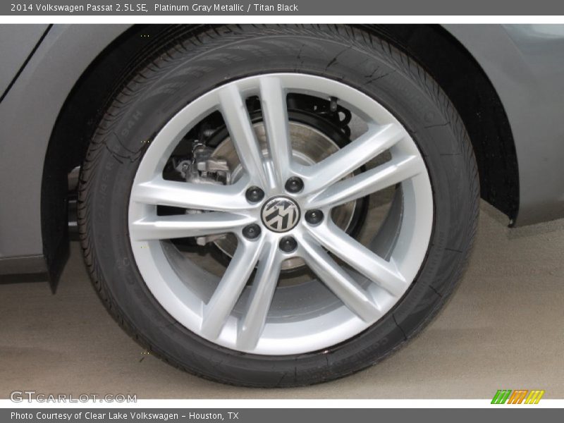  2014 Passat 2.5L SE Wheel
