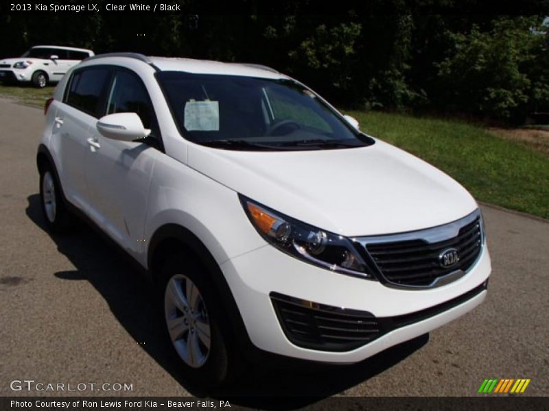 Clear White / Black 2013 Kia Sportage LX