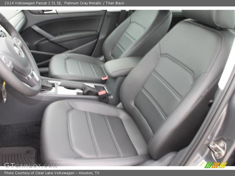 Platinum Gray Metallic / Titan Black 2014 Volkswagen Passat 2.5L SE