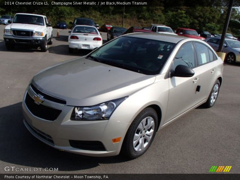 Champagne Silver Metallic / Jet Black/Medium Titanium 2014 Chevrolet Cruze LS
