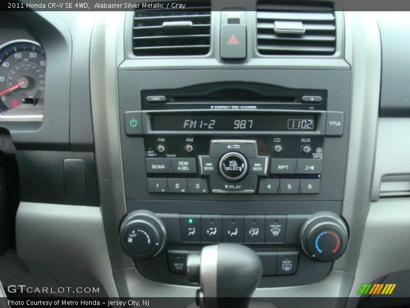 Alabaster Silver Metallic / Gray 2011 Honda CR-V SE 4WD