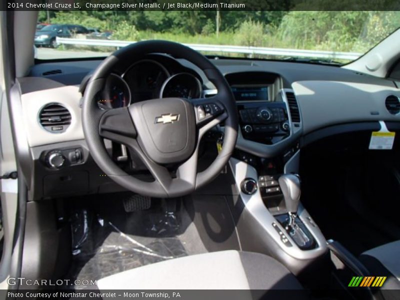 Champagne Silver Metallic / Jet Black/Medium Titanium 2014 Chevrolet Cruze LS