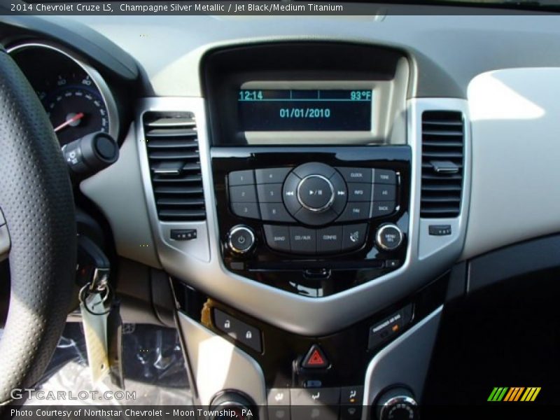 Champagne Silver Metallic / Jet Black/Medium Titanium 2014 Chevrolet Cruze LS