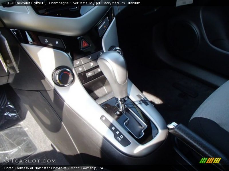 Champagne Silver Metallic / Jet Black/Medium Titanium 2014 Chevrolet Cruze LS