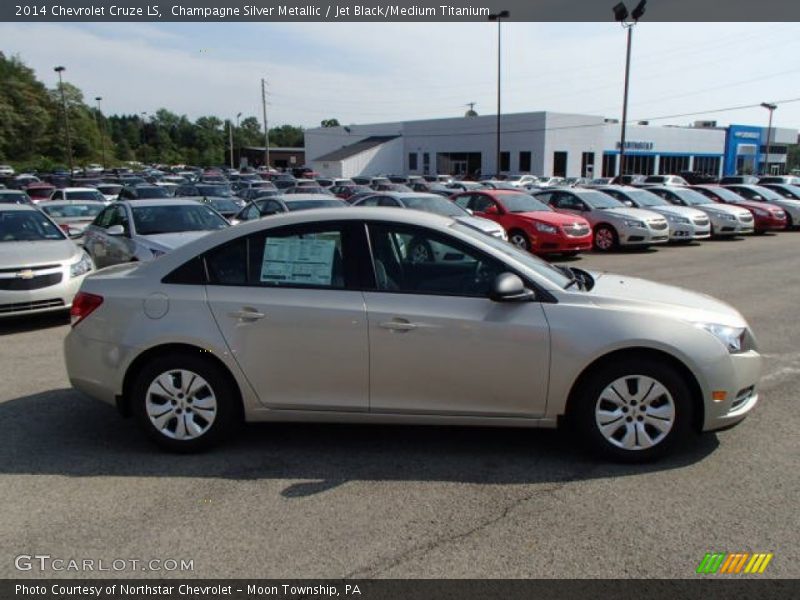Champagne Silver Metallic / Jet Black/Medium Titanium 2014 Chevrolet Cruze LS