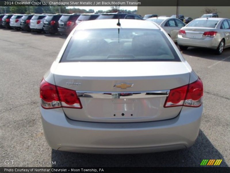 Champagne Silver Metallic / Jet Black/Medium Titanium 2014 Chevrolet Cruze LS
