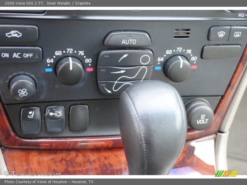 Silver Metallic / Graphite 2009 Volvo S60 2.5T