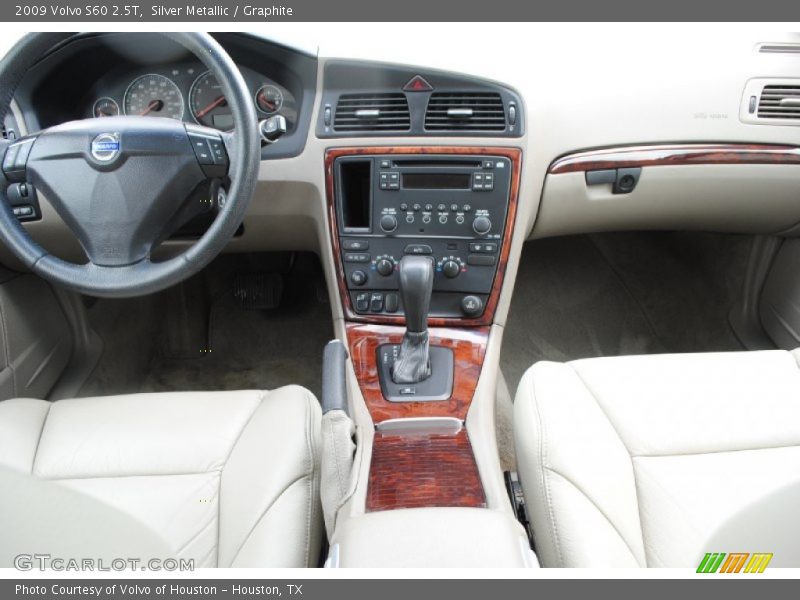 Silver Metallic / Graphite 2009 Volvo S60 2.5T