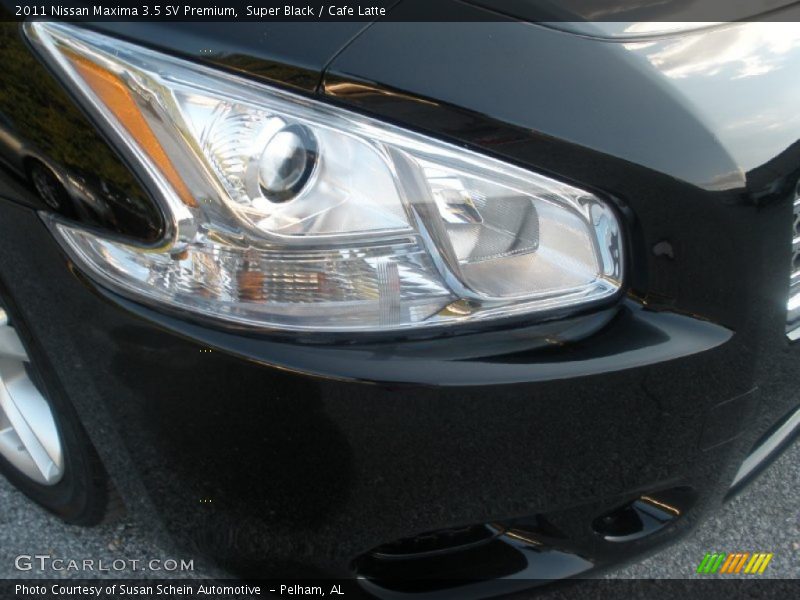 Super Black / Cafe Latte 2011 Nissan Maxima 3.5 SV Premium